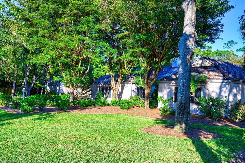 PELICAN BAY WOODS - Residential