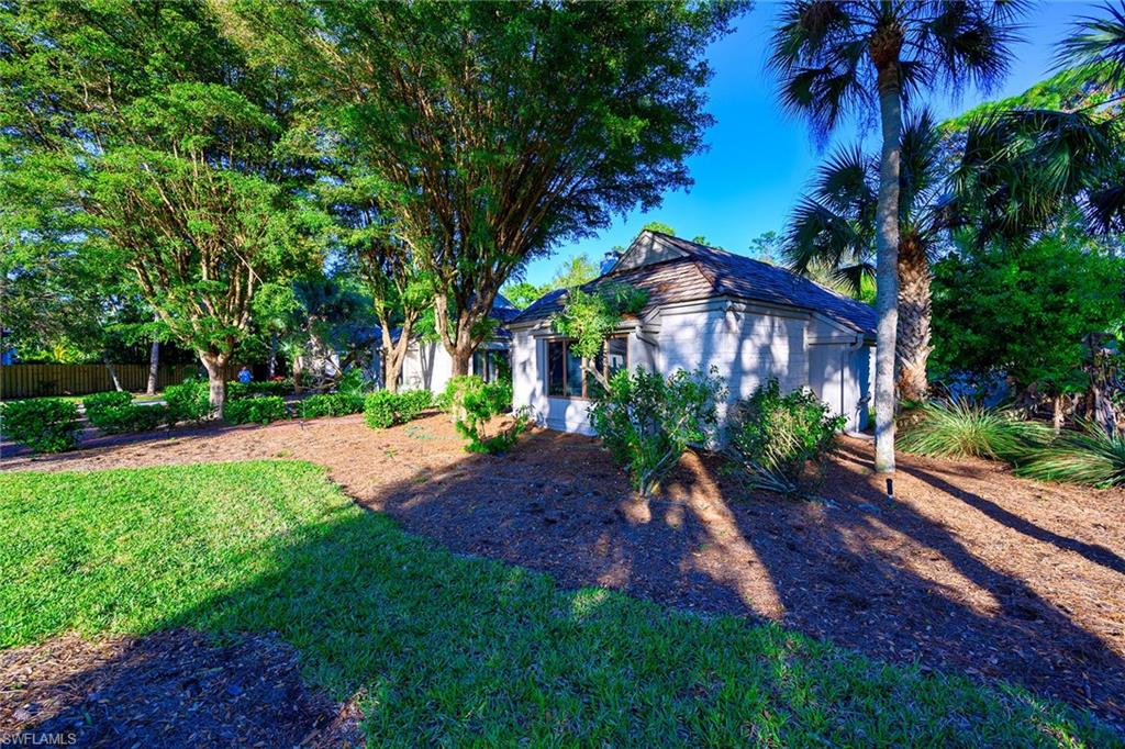 PELICAN BAY WOODS - Residential