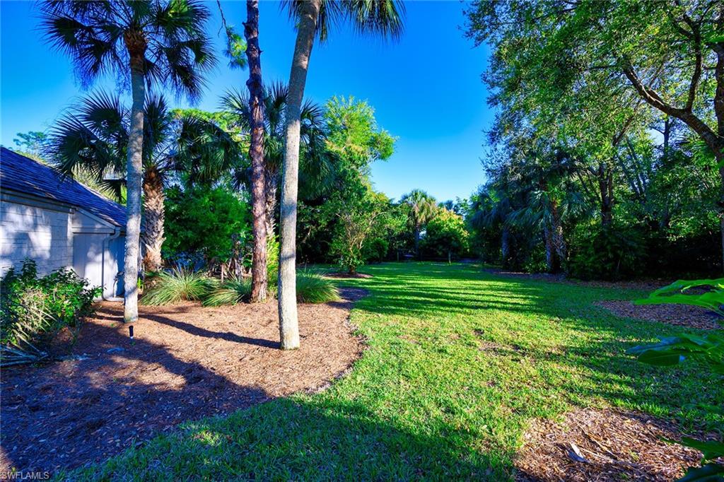PELICAN BAY WOODS - Residential