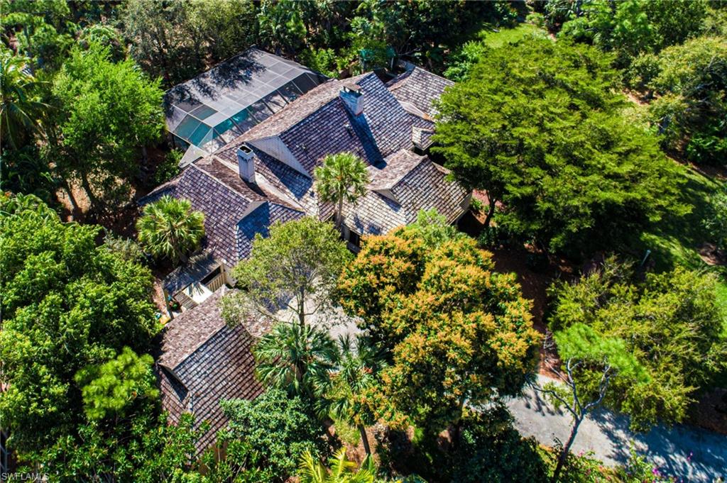 PELICAN BAY WOODS - Residential