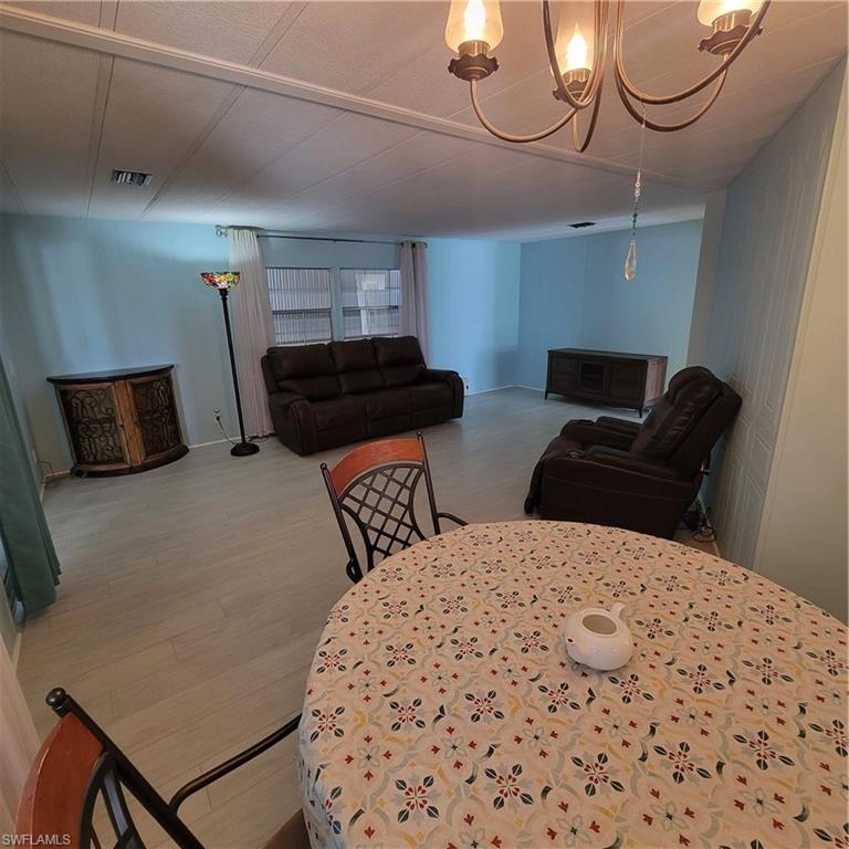 SIX LAKES COUNTRY CLUB - Residential