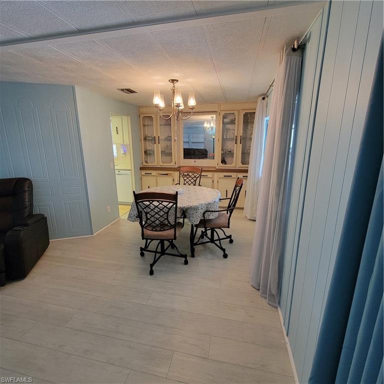 SIX LAKES COUNTRY CLUB - Residential