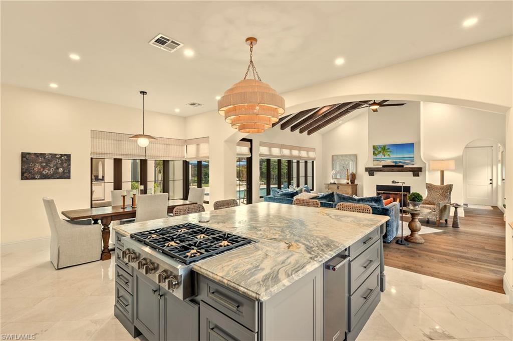 YORK MANOR - Residential