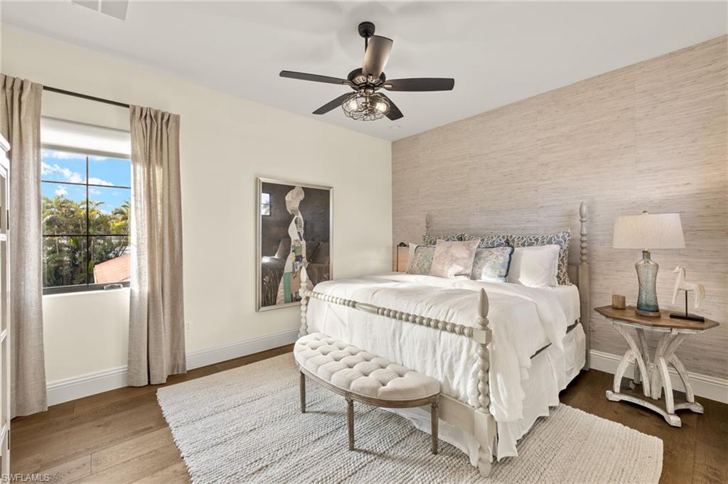 YORK MANOR - Residential