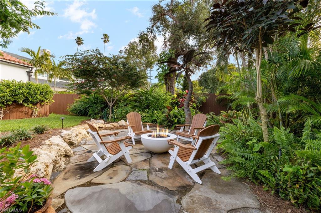 YORK MANOR - Residential