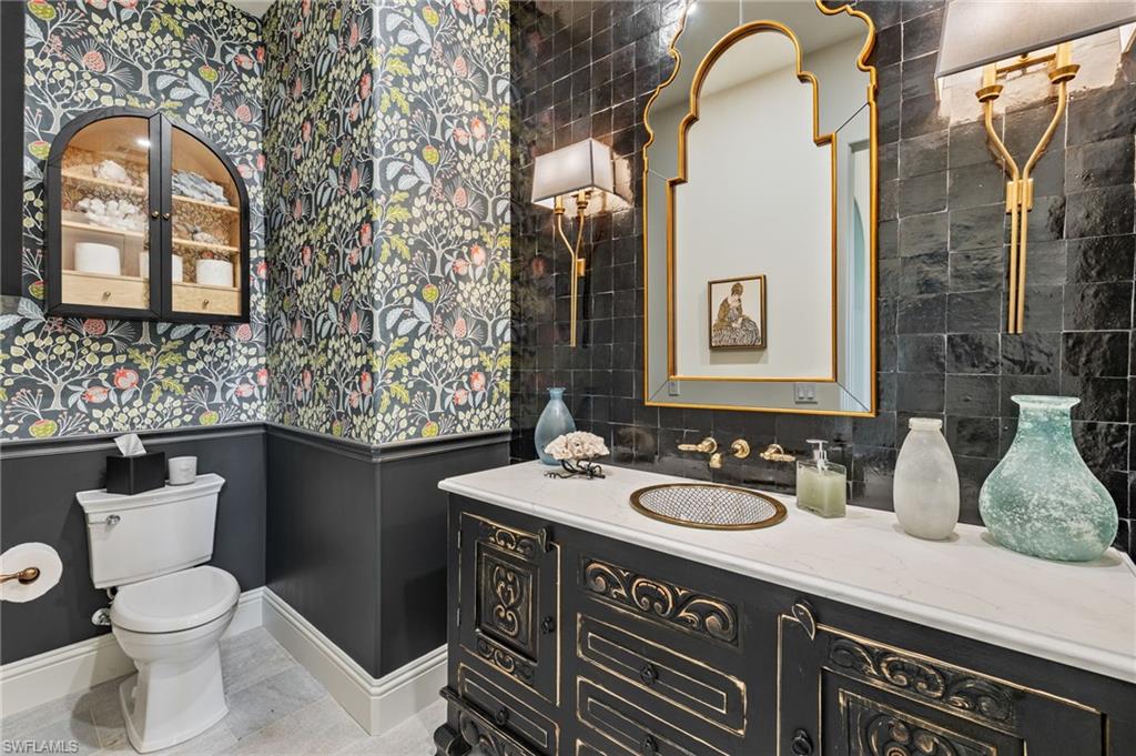 YORK MANOR - Residential