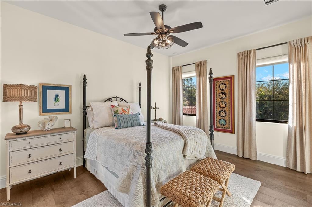 YORK MANOR - Residential