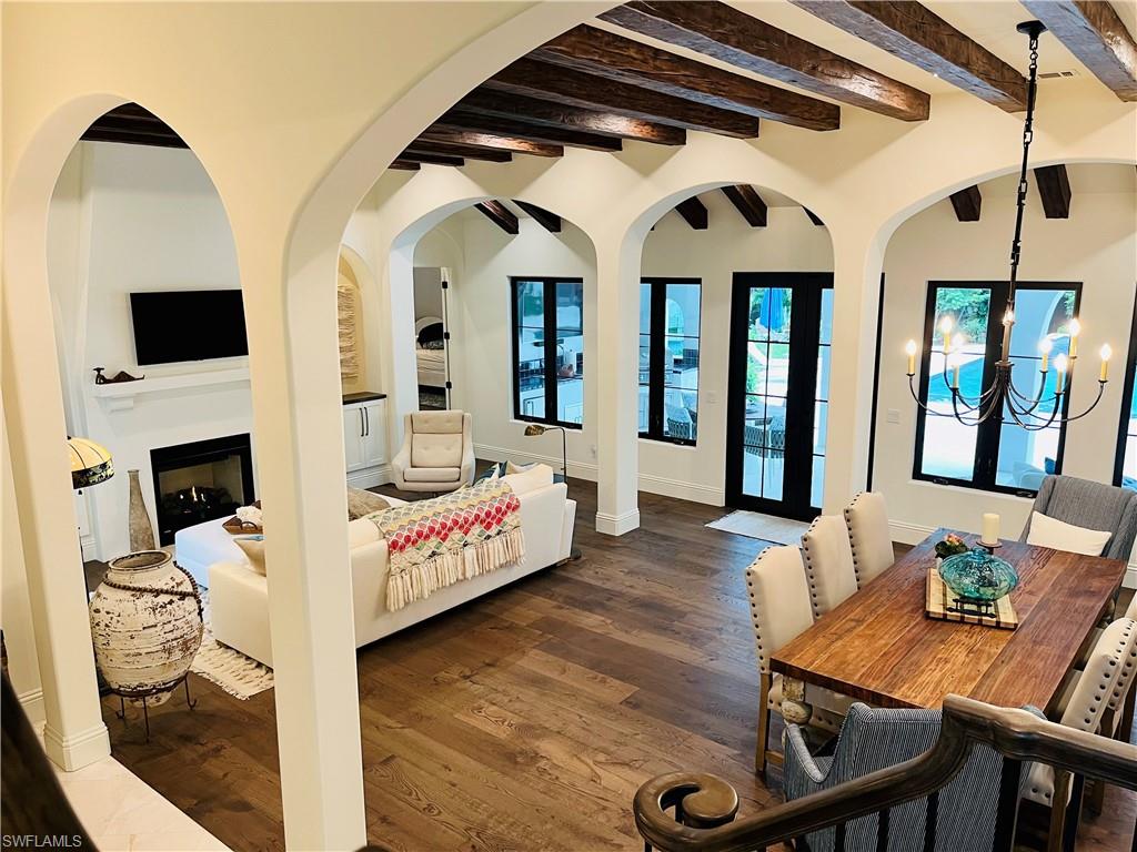 YORK MANOR - Residential