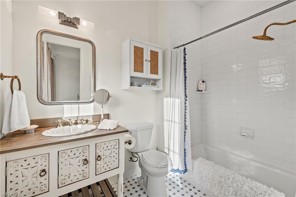 YORK MANOR - Residential