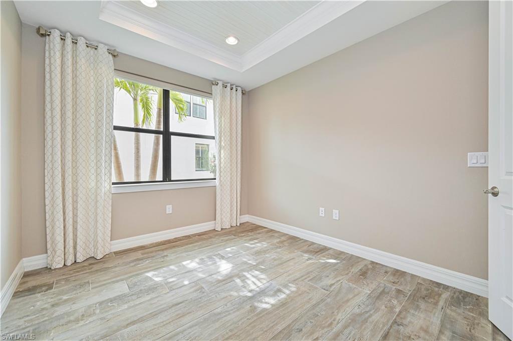 WATER'S EDGE - Residential