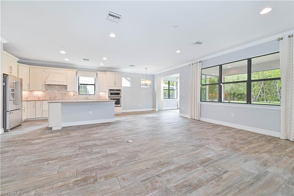 WATER'S EDGE - Residential