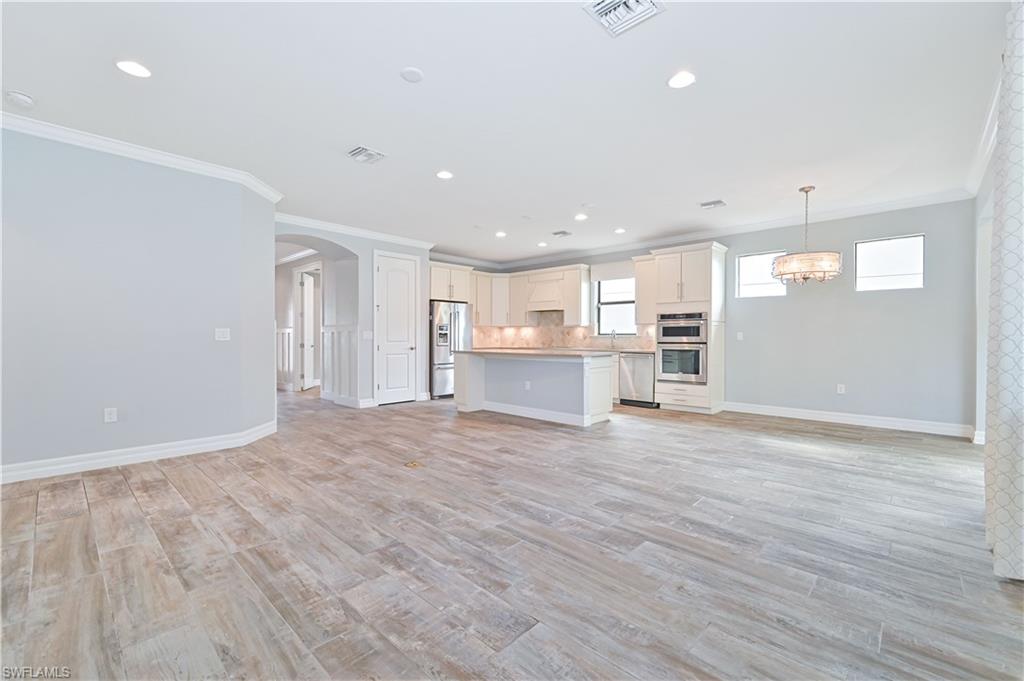 WATER'S EDGE - Residential