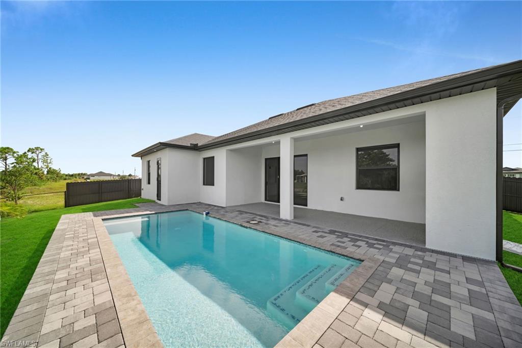 CAPE CORAL - Residential