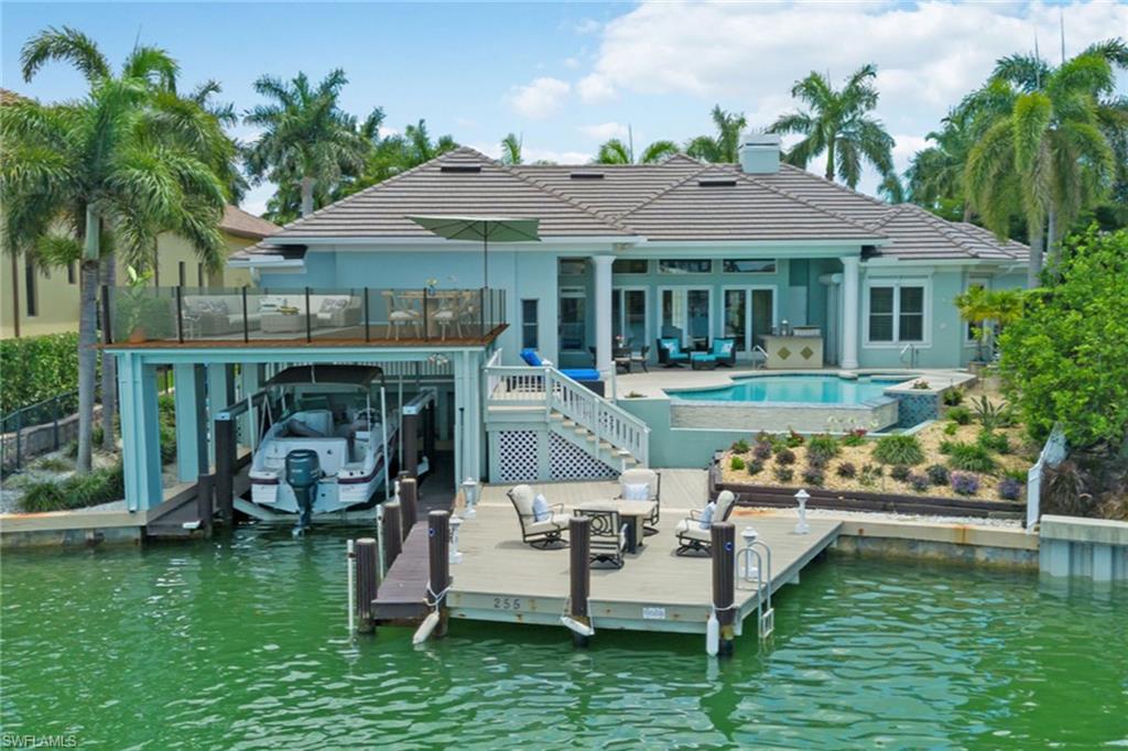 MOORINGS - Residential