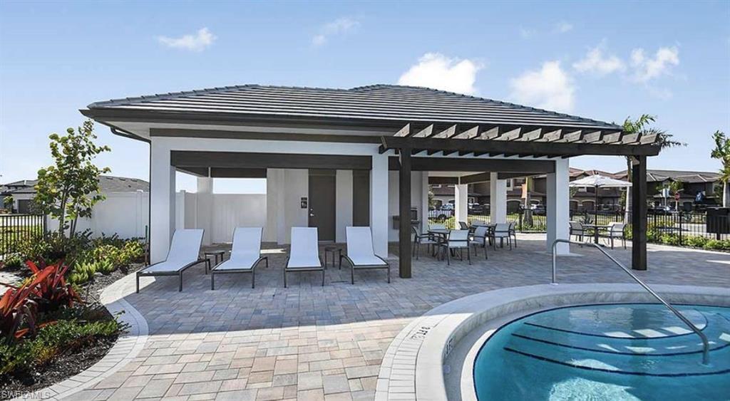 ESPLANADE BY THE ISLANDS - Residential