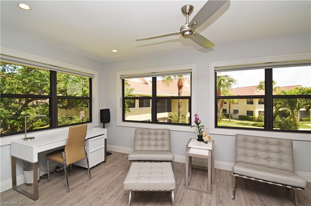 BAYSIDE VILLAS - Residential