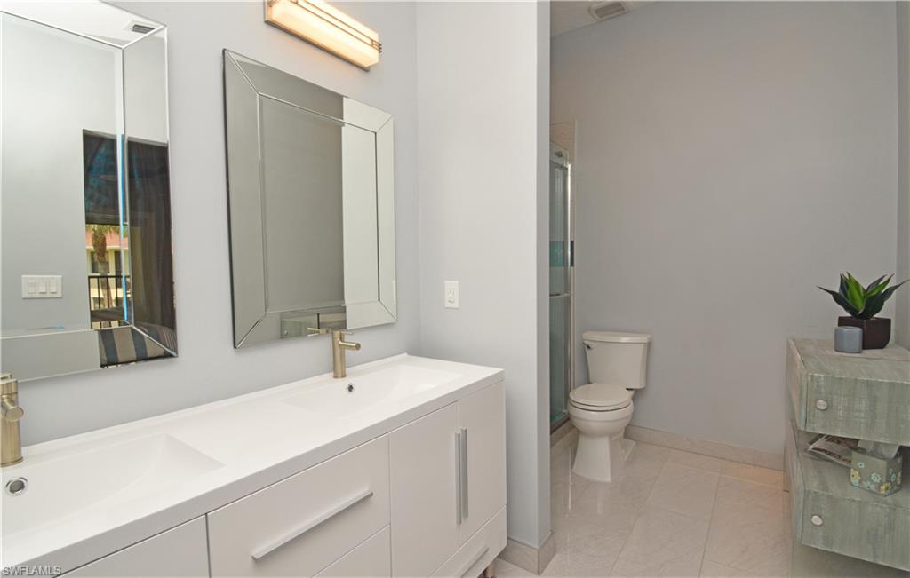 BAYSIDE VILLAS - Residential