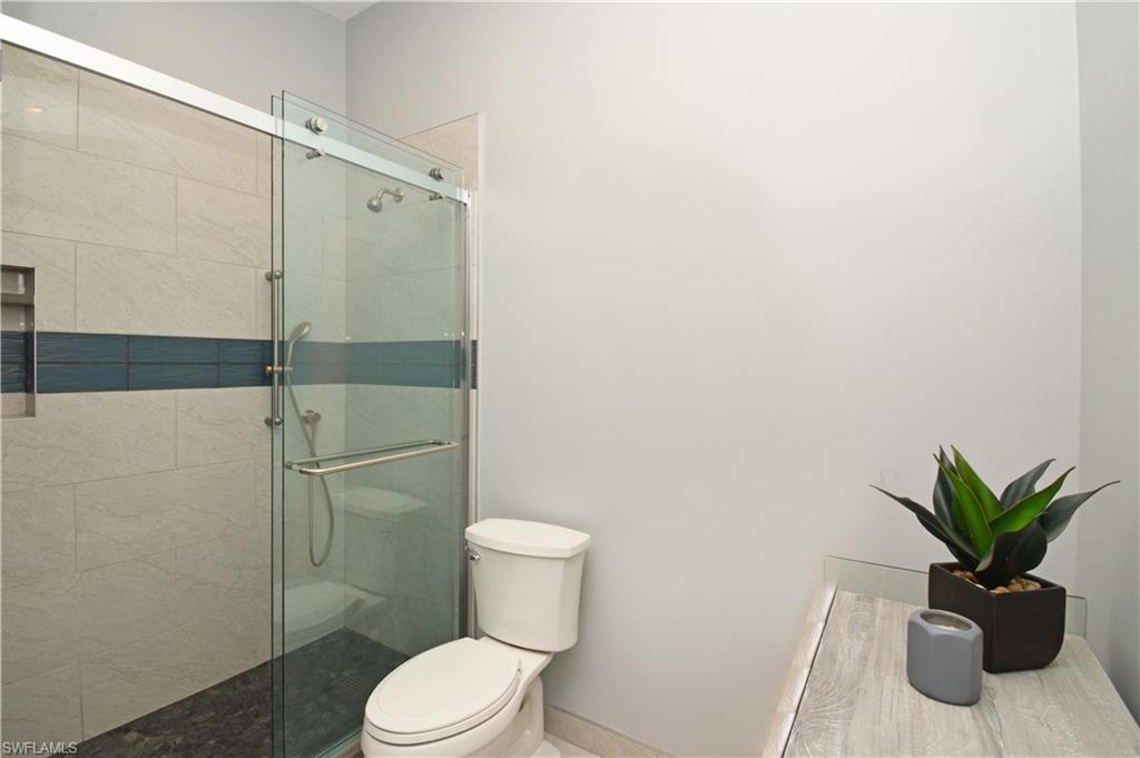 BAYSIDE VILLAS - Residential