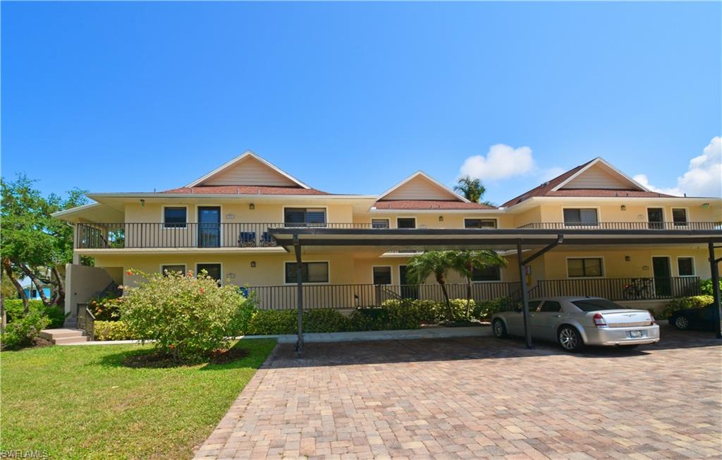 BAYSIDE VILLAS - Residential