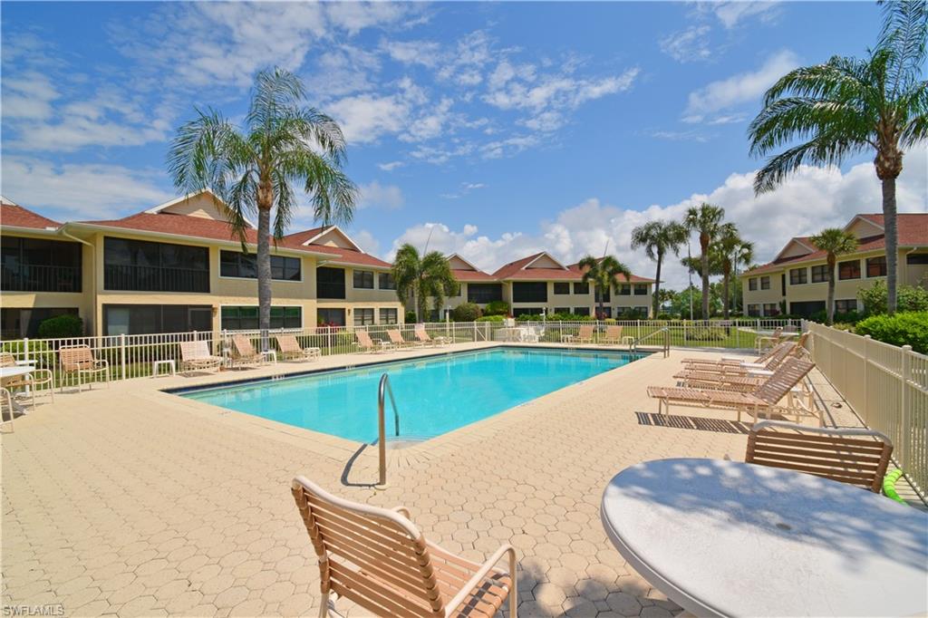 BAYSIDE VILLAS - Residential