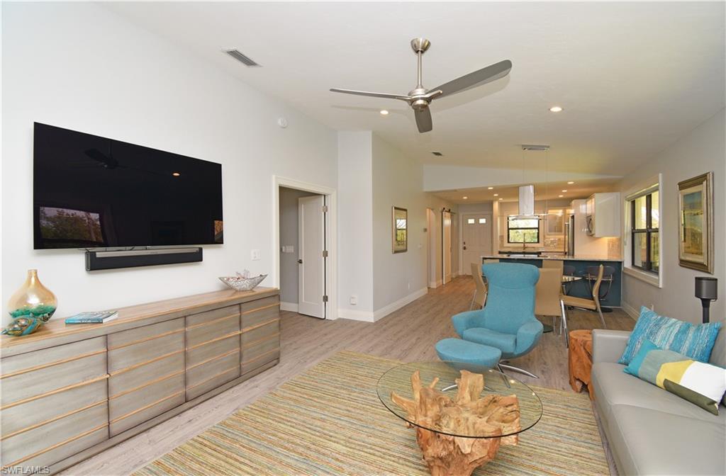 BAYSIDE VILLAS - Residential