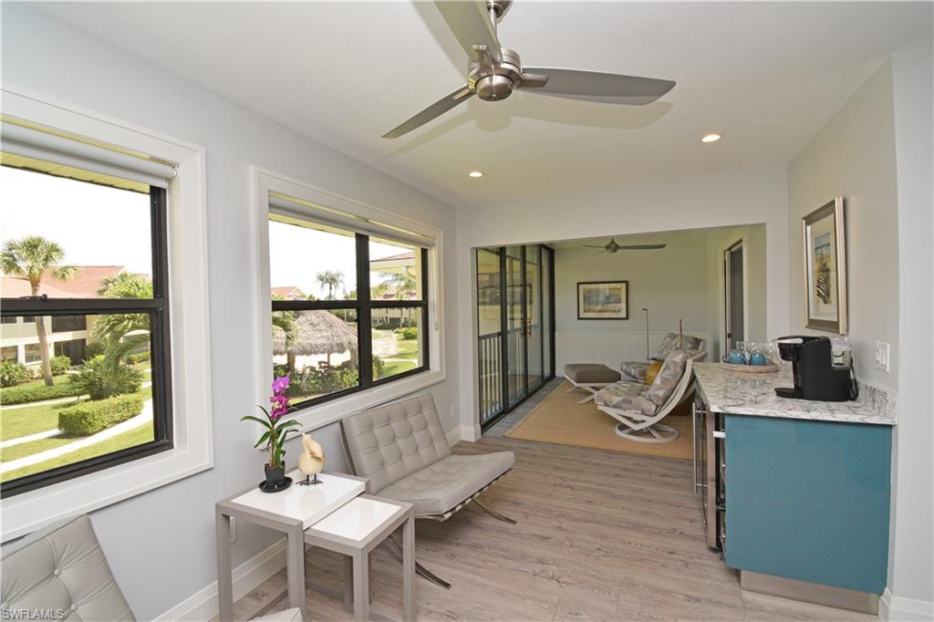 BAYSIDE VILLAS - Residential