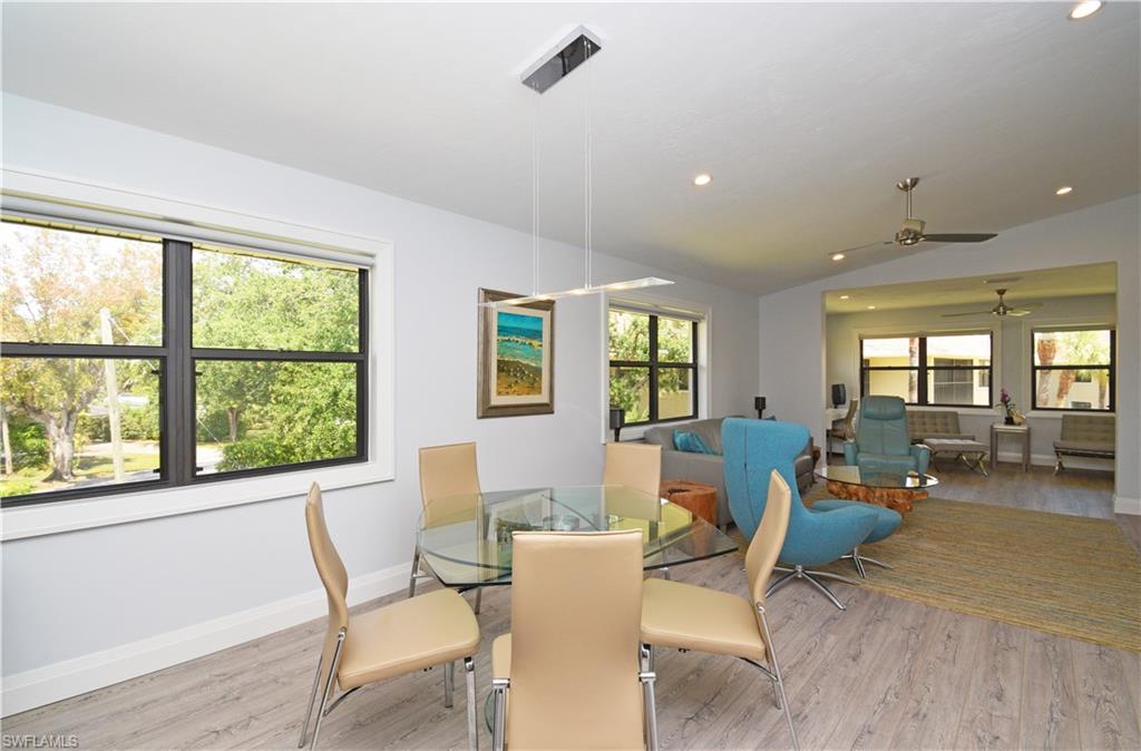 BAYSIDE VILLAS - Residential