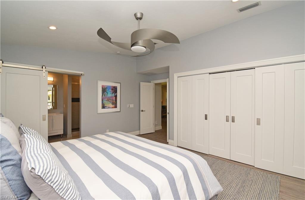 BAYSIDE VILLAS - Residential