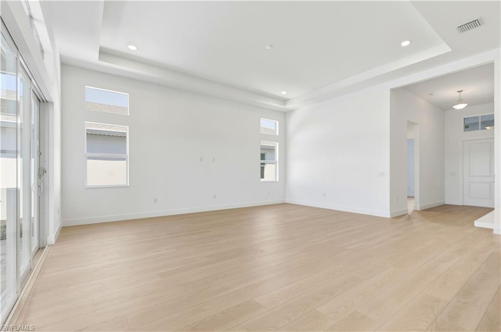 REGENCY - Residential