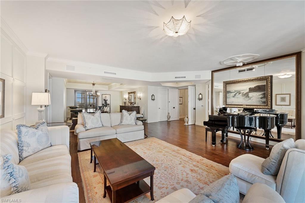 TRIESTE AT BAY COLONY - Residential