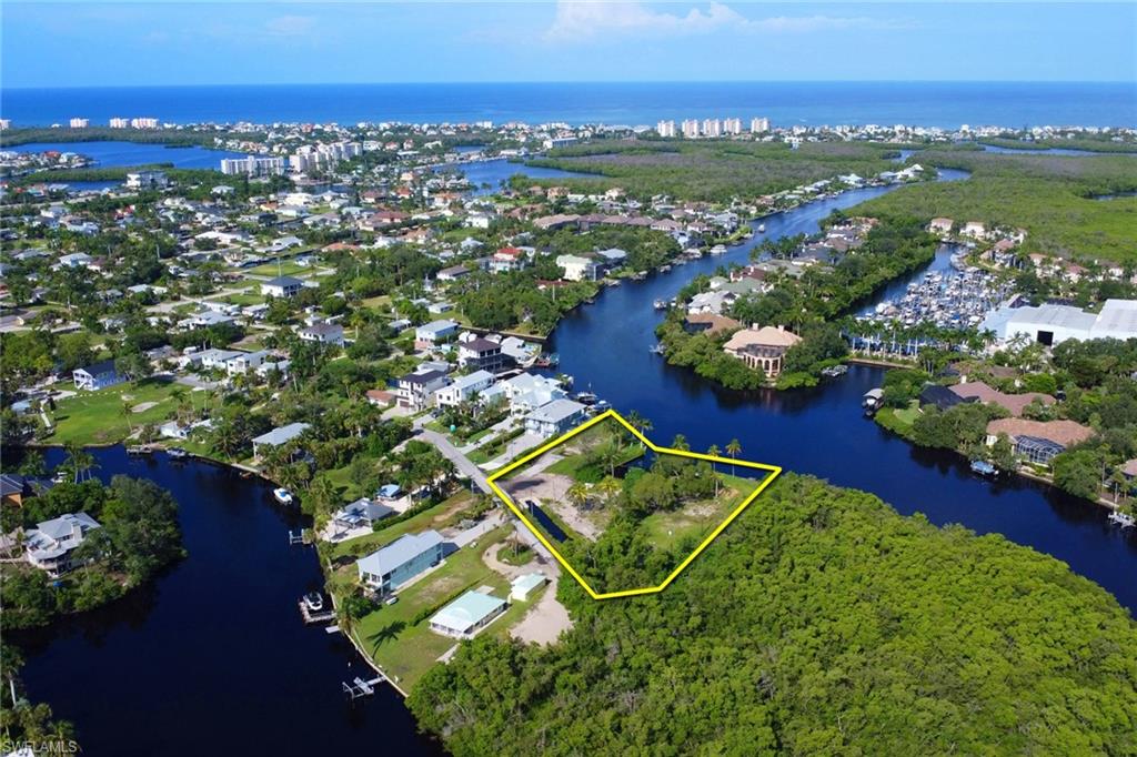 BONITA SPRINGS - Land