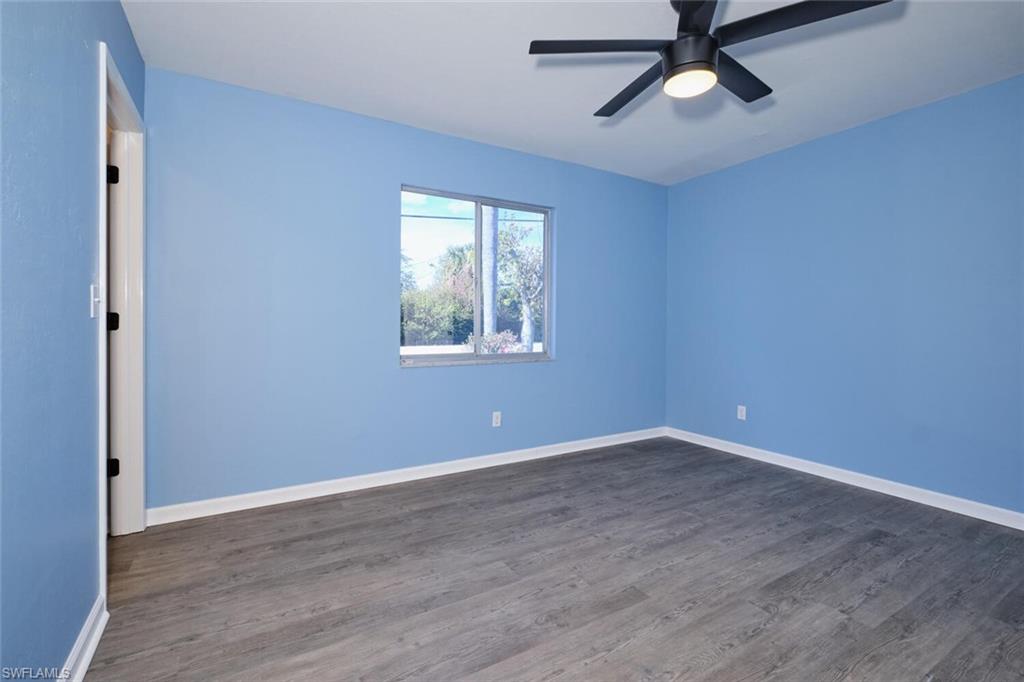 SAN CARLOS PARK - Residential