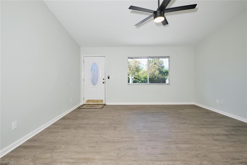 SAN CARLOS PARK - Residential