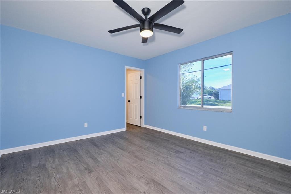 SAN CARLOS PARK - Residential