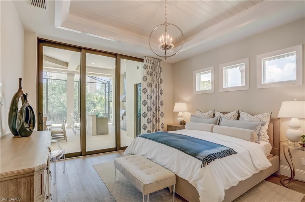 BAY WOODS - Residential