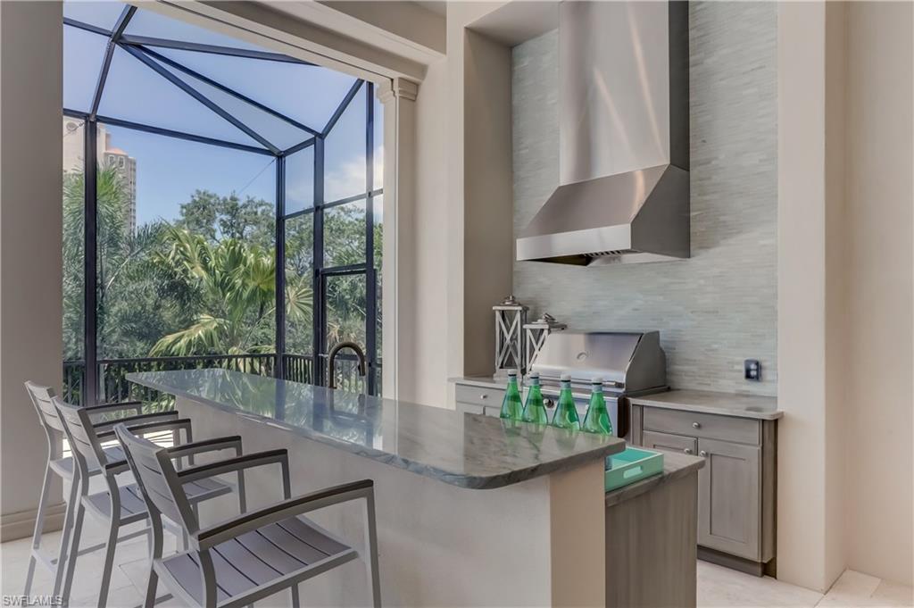 BAY WOODS - Residential