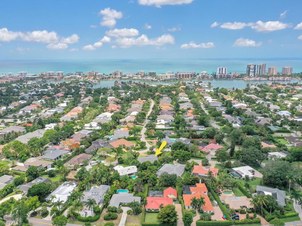 MOORINGS - Residential