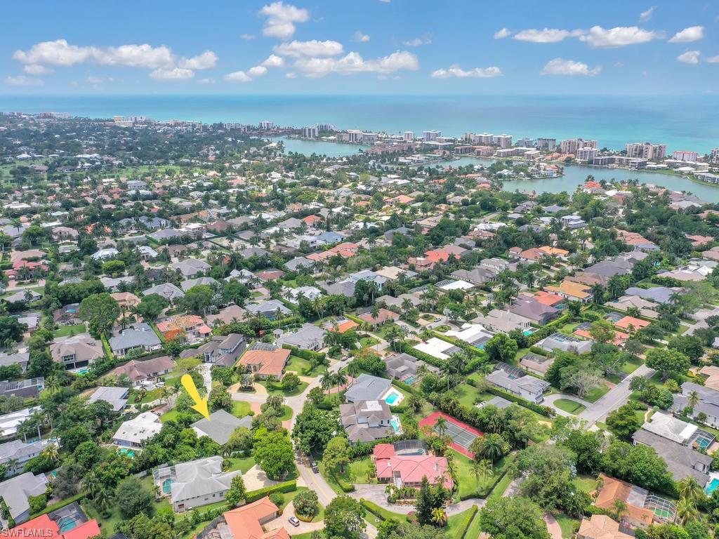 MOORINGS - Residential