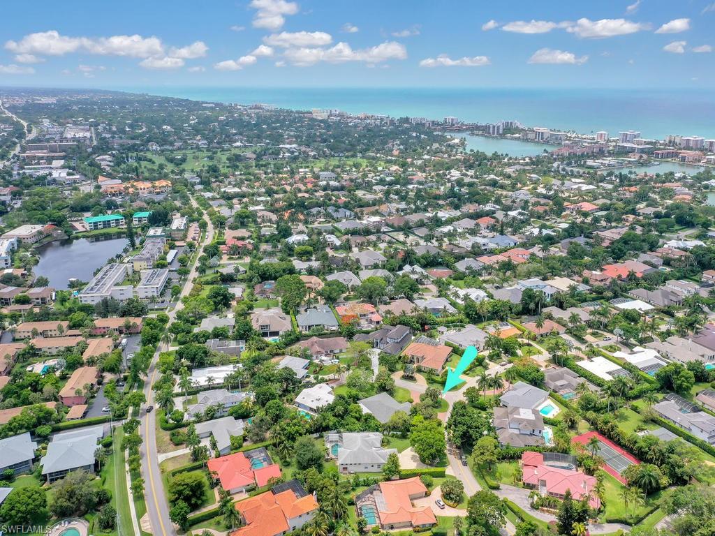 MOORINGS - Residential