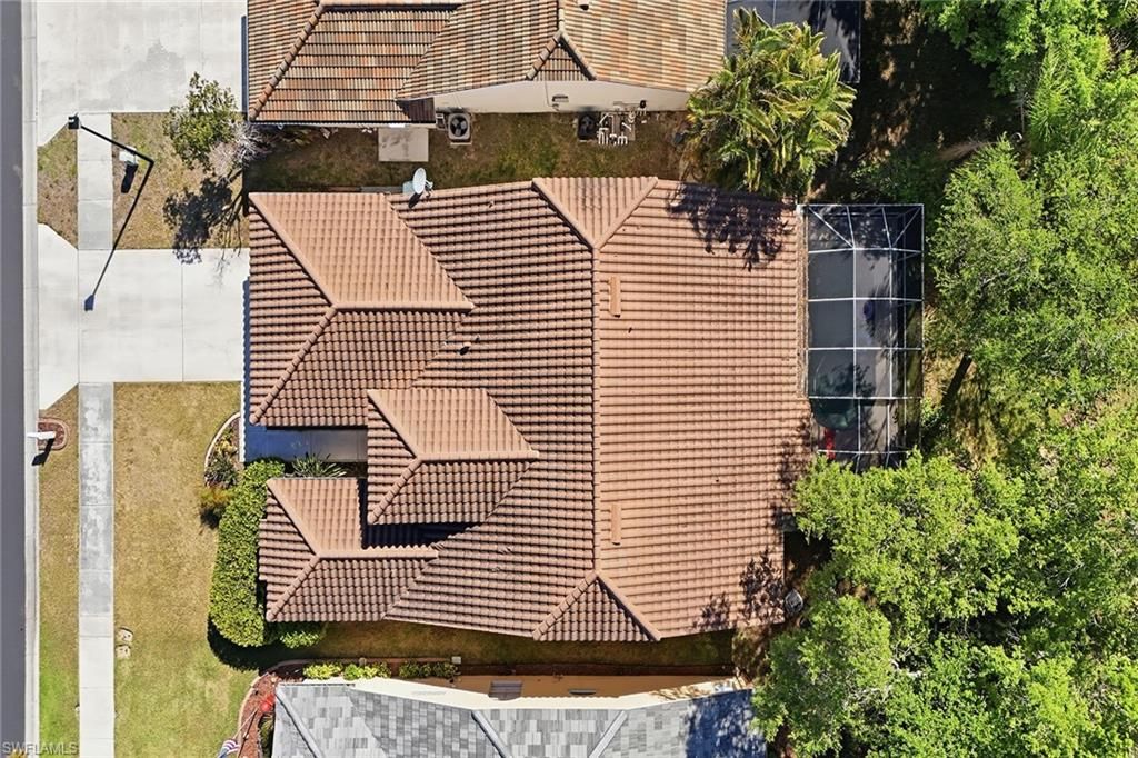 Photo of 8128 Breton CIR, FORT MYERS, FL 33912 (MLS # 226013175)