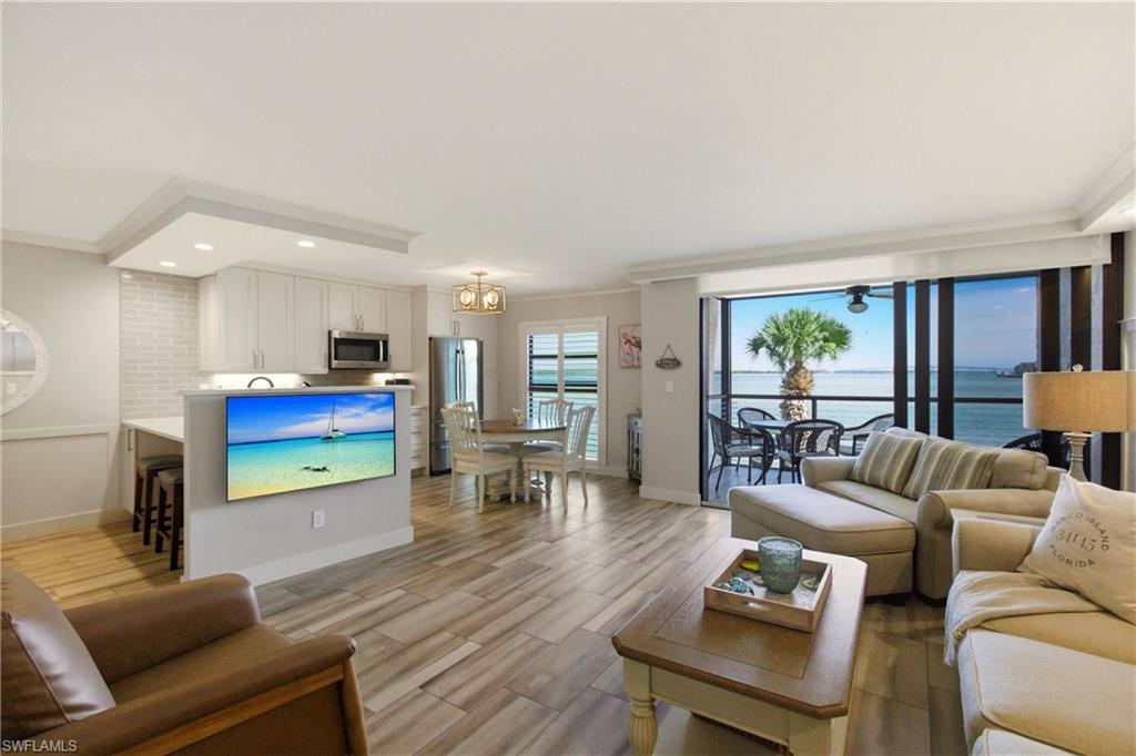 RIVERSIDE CLUB - Residential