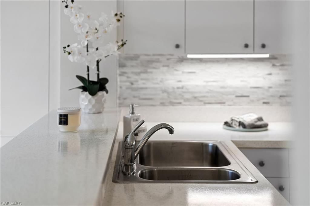 6835 San Marino DR 809A