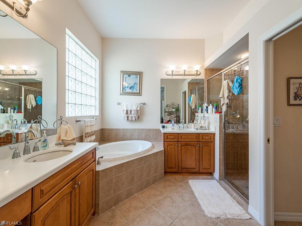 BRADFORD LAKES - Residential