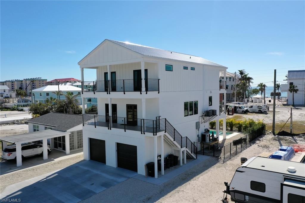 HOLIDAY SHORES - Land