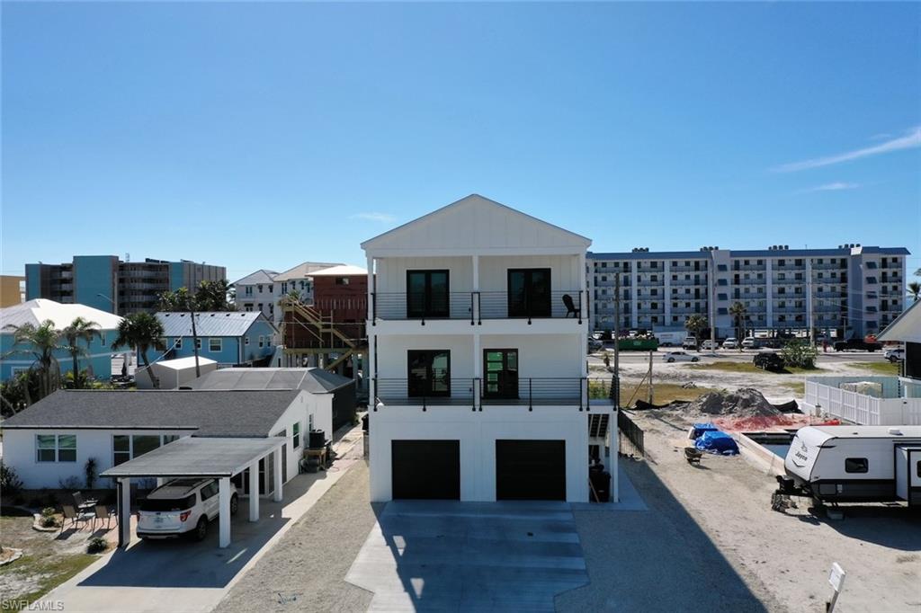 HOLIDAY SHORES - Land