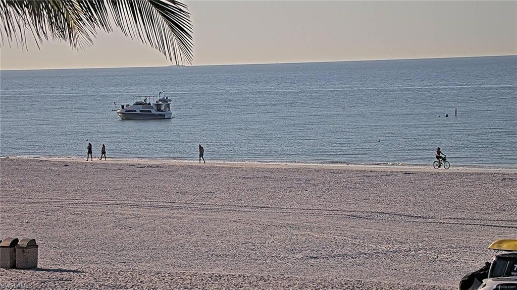 HOLIDAY SHORES - Land