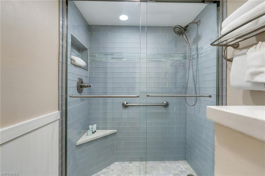 BEACH VILLAS CONDO - Residential