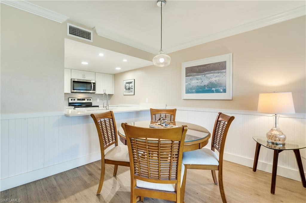 BEACH VILLAS CONDO - Residential