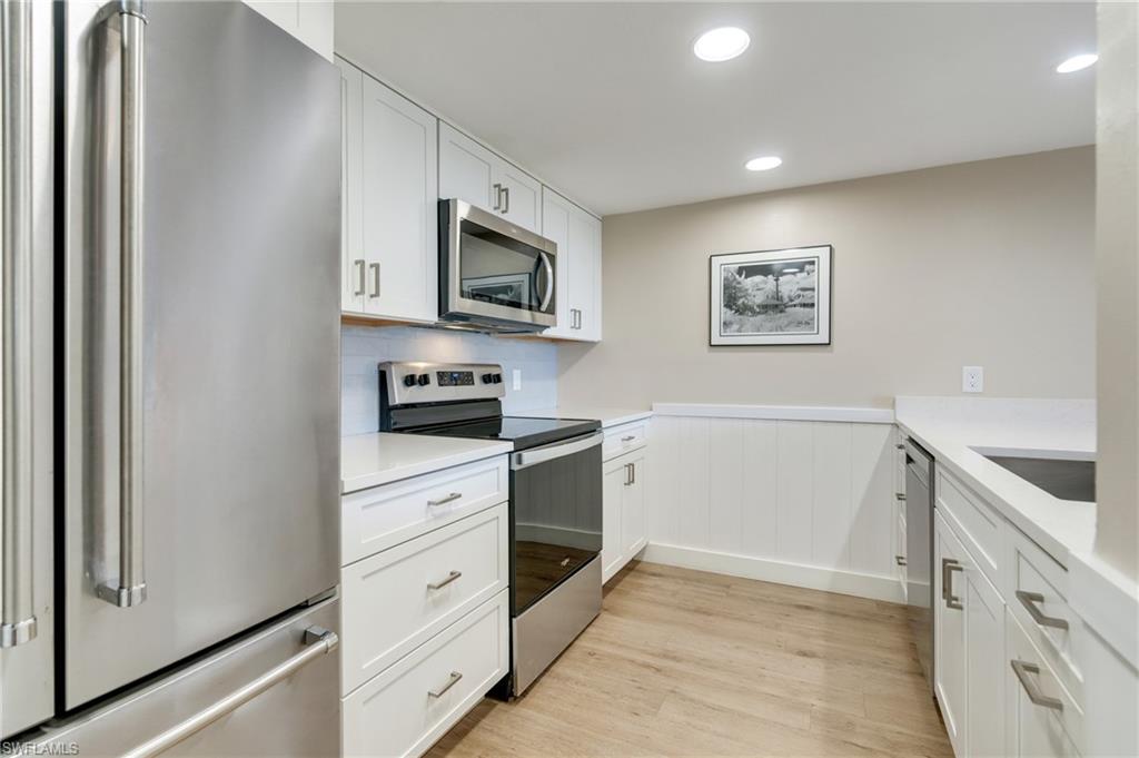 BEACH VILLAS CONDO - Residential