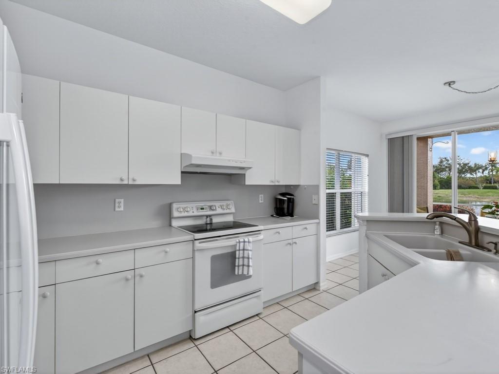 IBIS POINTE - Residential